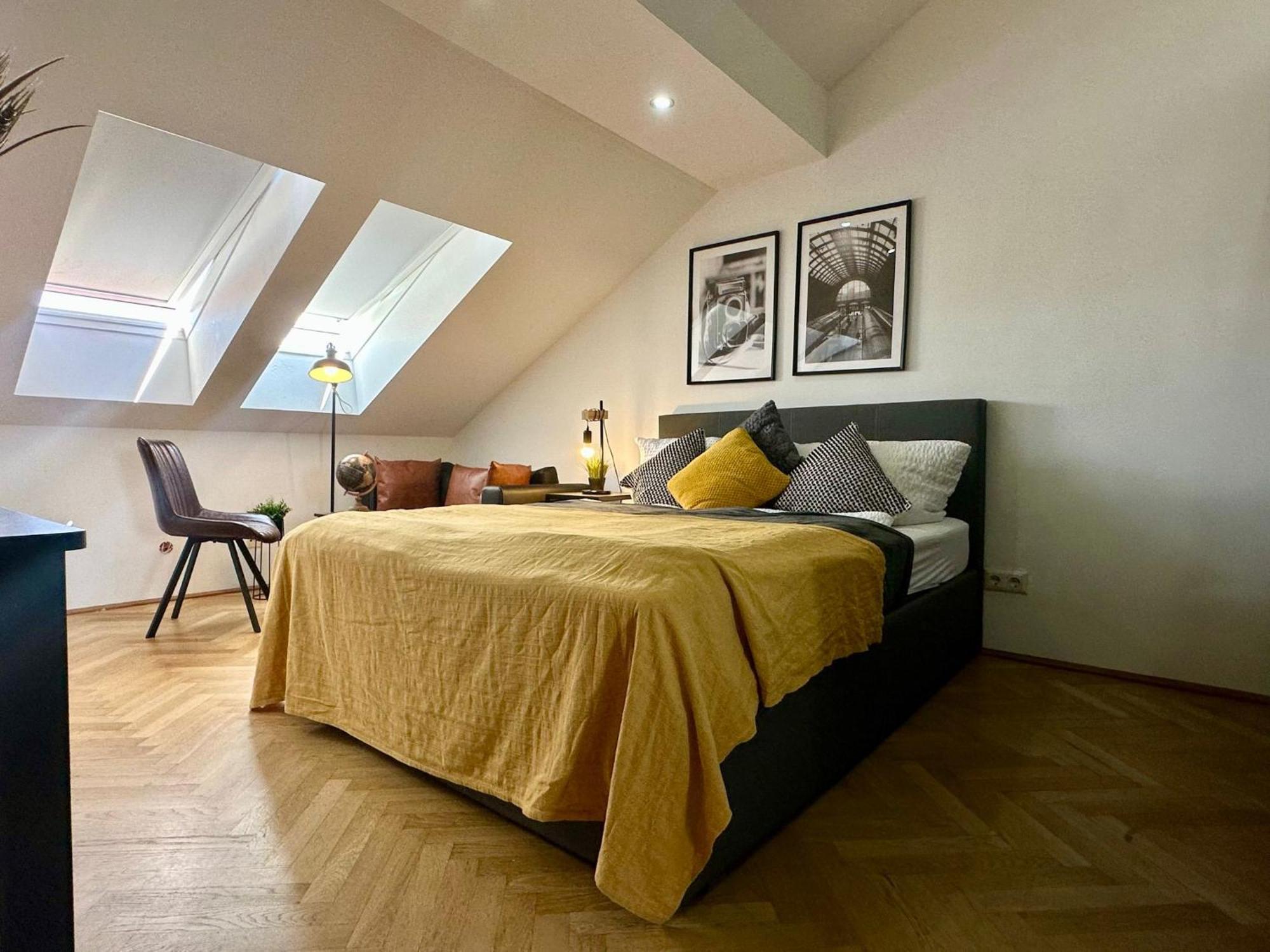Apartments I 5 Minutes To Metro Wina Bagian luar foto