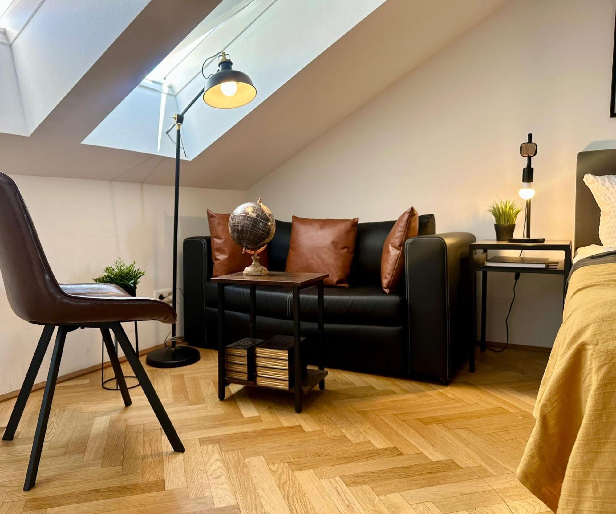 Apartments I 5 Minutes To Metro Wina Bagian luar foto