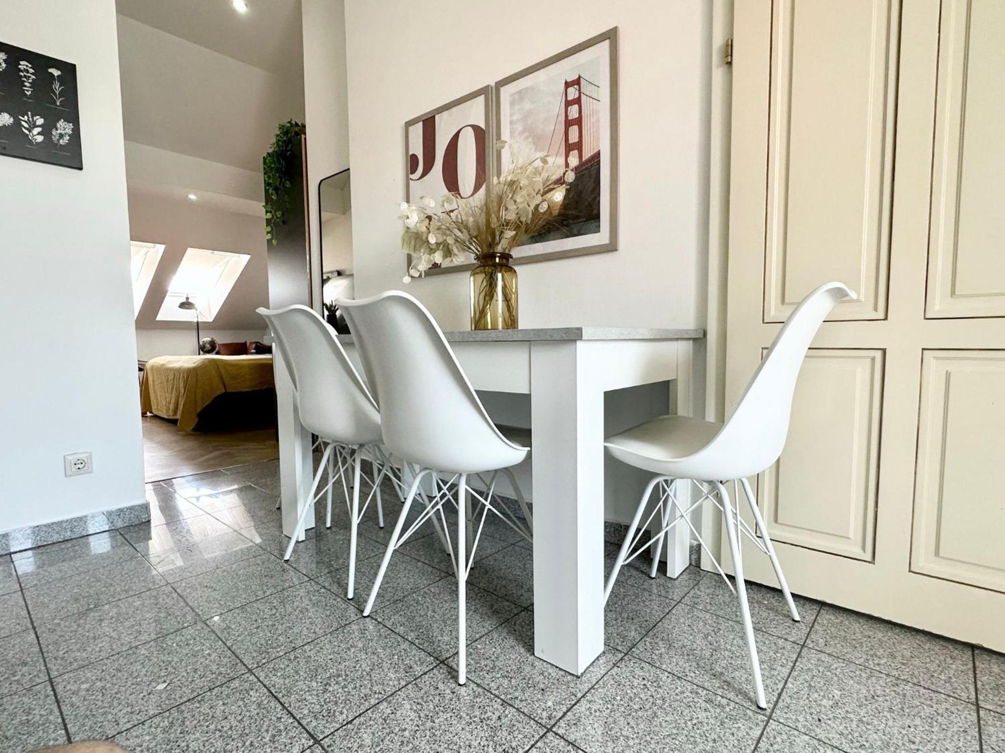 Apartments I 5 Minutes To Metro Wina Bagian luar foto