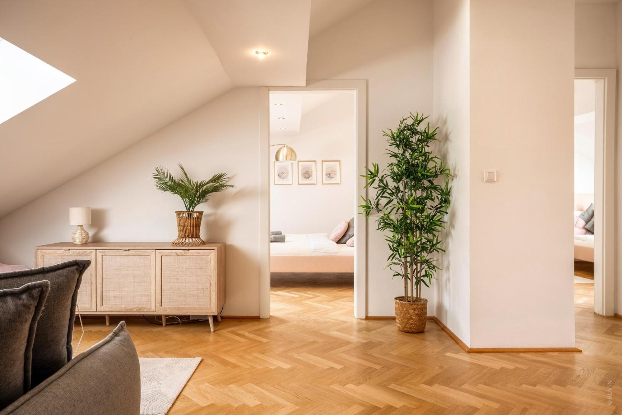 Apartments I 5 Minutes To Metro Wina Bagian luar foto